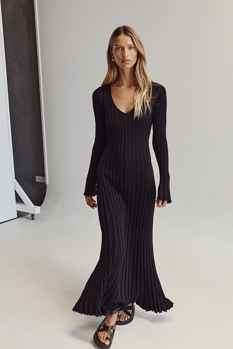 Denise™ V-neck midi dress with sleeves