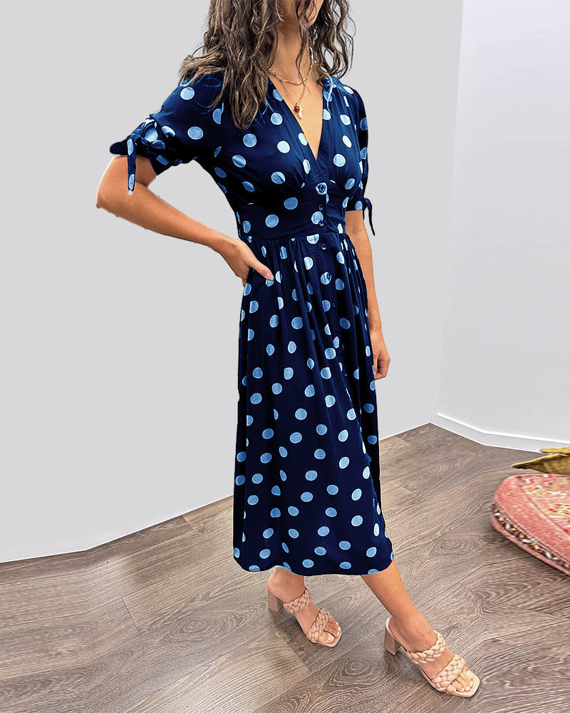 Dianne | Dress with V-neck and polka dots