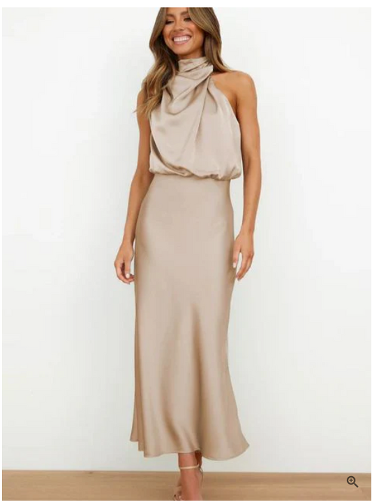 Bianca - Midi Dress with Off-the-Shoulder Sleeves