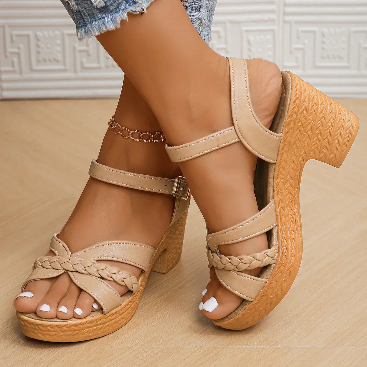 Juliana ™ Classic Mid-Heel Sandals